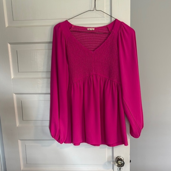 JODIFL Tops - JODIFL Pink Puff Sleeve Smocked Blouse